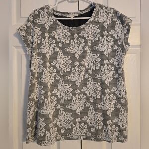 Rose & Olive Gray White Floral Faux Lace Overlay Top Boxy Size L
